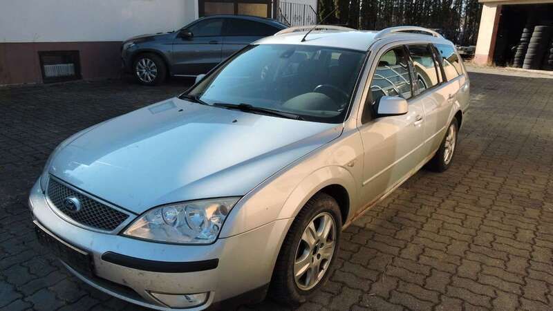 Silber Gebraucht 2003 Ford Mondeo Kombi | 200 € (Superpreis) - Bild 1/4