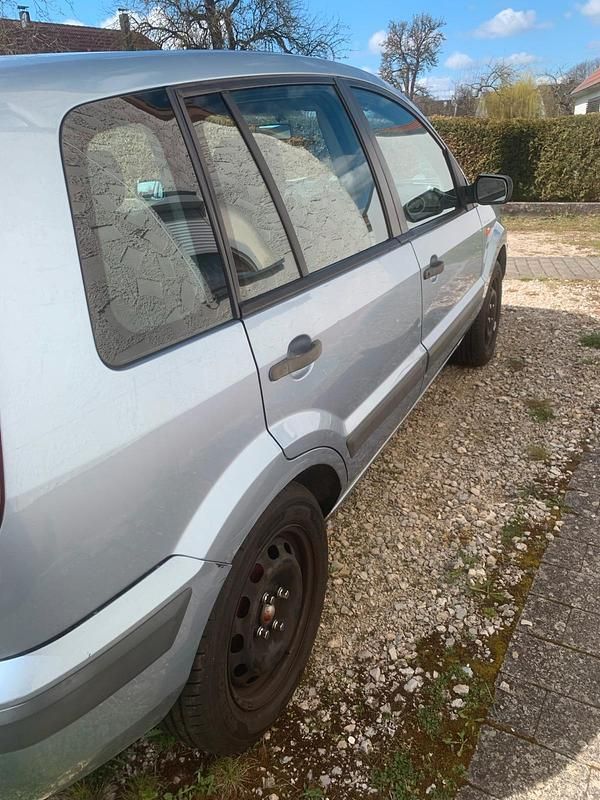 Gebraucht Ford Fusion 80 PS (58 kW) 2005 Blau Kleinwagen