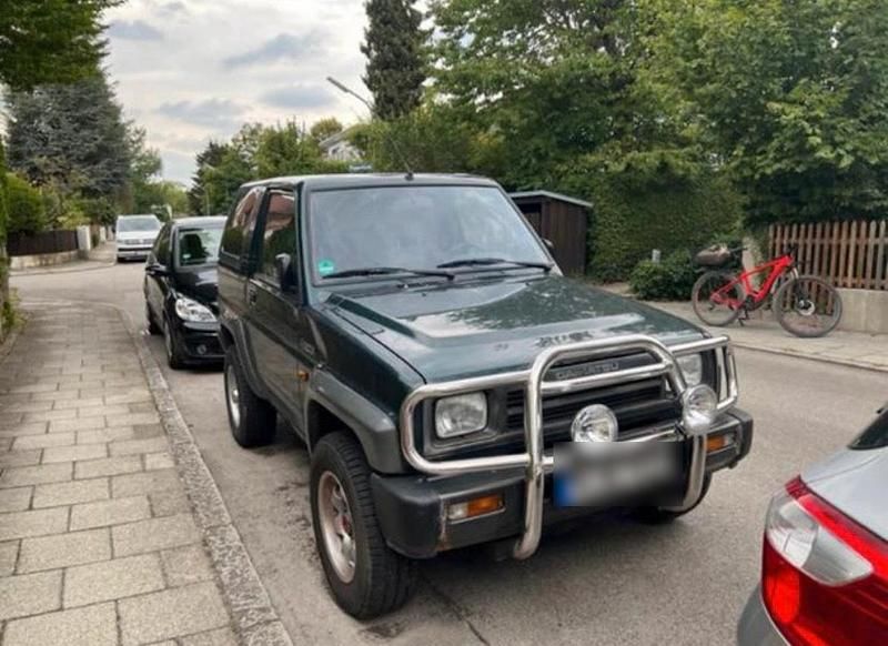 Grün Gebraucht 1993 Daihatsu Rocky SUV | 4.000 € - Bild 1/4