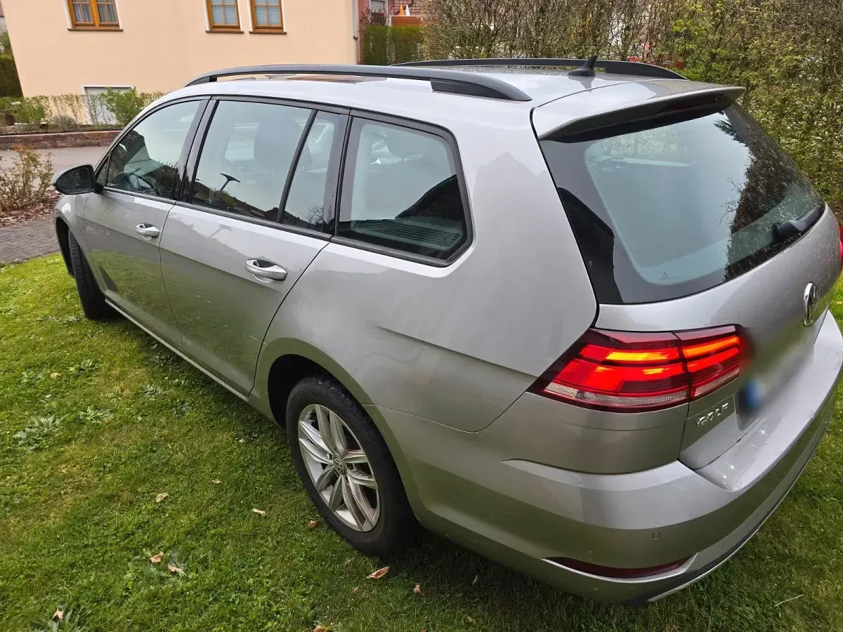 Gebraucht VW Golf VII Comfortline 116 PS (85 kW) 2017 Silber Kombi