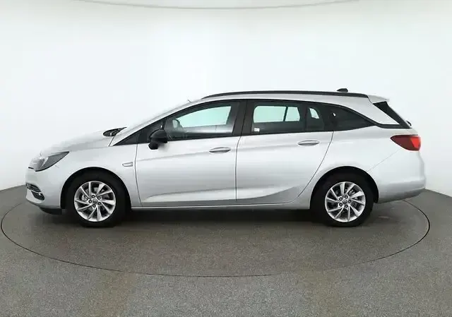Gebraucht Opel Astra 122 PS (89 kW) 2021 Argon silber metallic Kombi