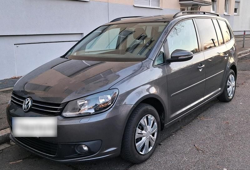 Gebraucht VW Touran Comfortline 105 PS (77 kW) 2012 Grau Van / Kleinbus