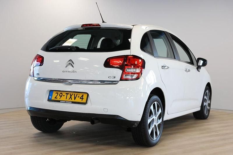 Second-hand Citroën C3 SELECTION 92 CP (67 kW) 2012 Alb Berlinǎ