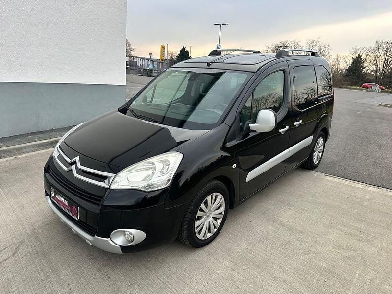 Schwarz Gebraucht 2012 Citroën Berlingo SELECTION Van / Kleinbus | 4.650 € (Guter Preis) - Bild 1/4