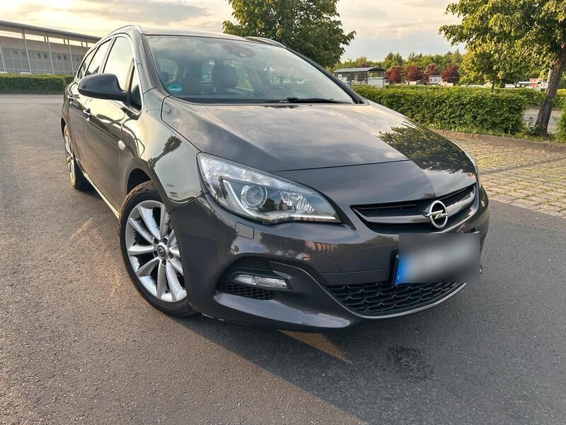 Grau Gebraucht 2015 Opel Astra OPC Kombi | 5.900 € (Fairer Preis) - Bild 1/4