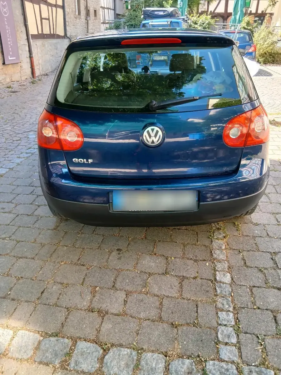 Gebraucht VW Golf V 75 PS (55 kW) 2004 Blau Kleinwagen