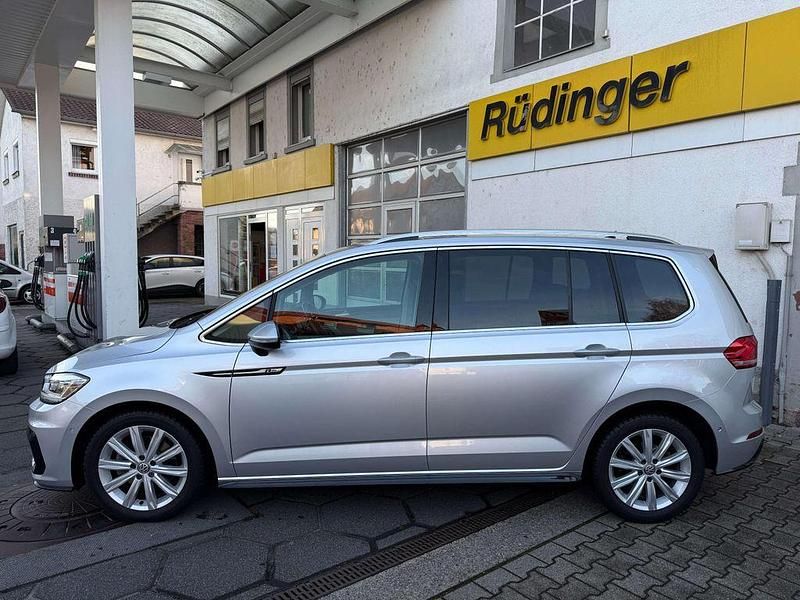 Gebraucht VW Touran Highline 150 PS (110 kW) 2017 Grau Van / Kleinbus