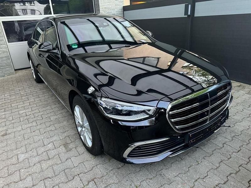 Schwarz Gebraucht 2022 Mercedes S680 Limousine | 535.500 € - Bild 1/4