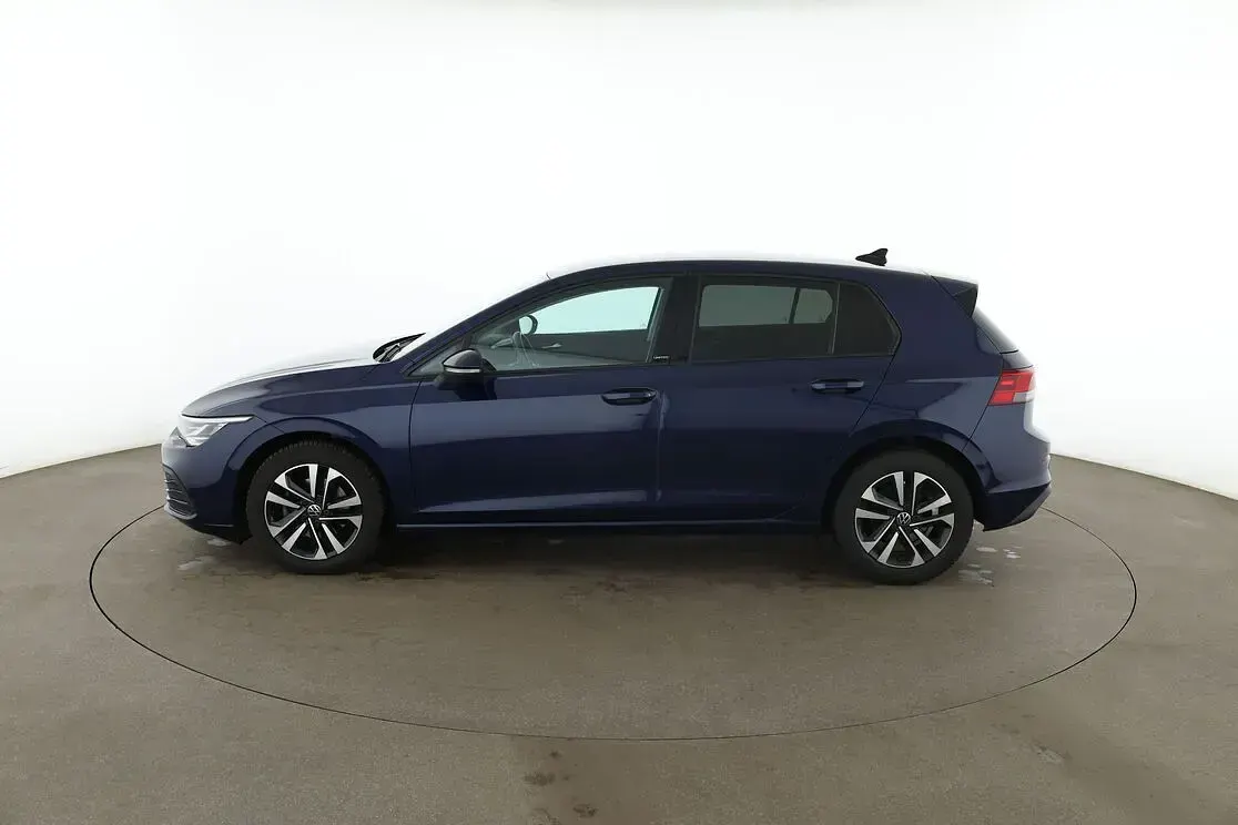 Second-hand VW Golf VII United 116 CP (85 kW) 2021 Albastru Hatchback