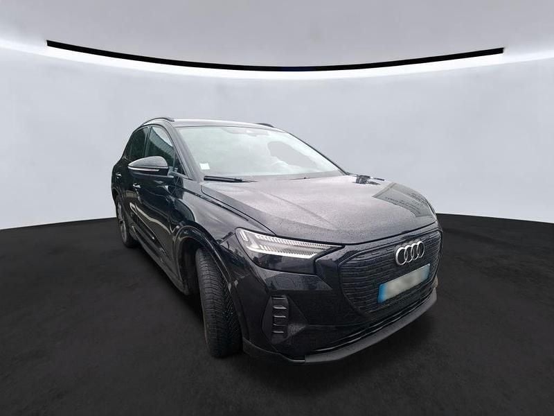 Gebraucht Audi Q4 e-tron Advanced 150 kW (204 PS) 2022 Mythosschwarz metallic SUV