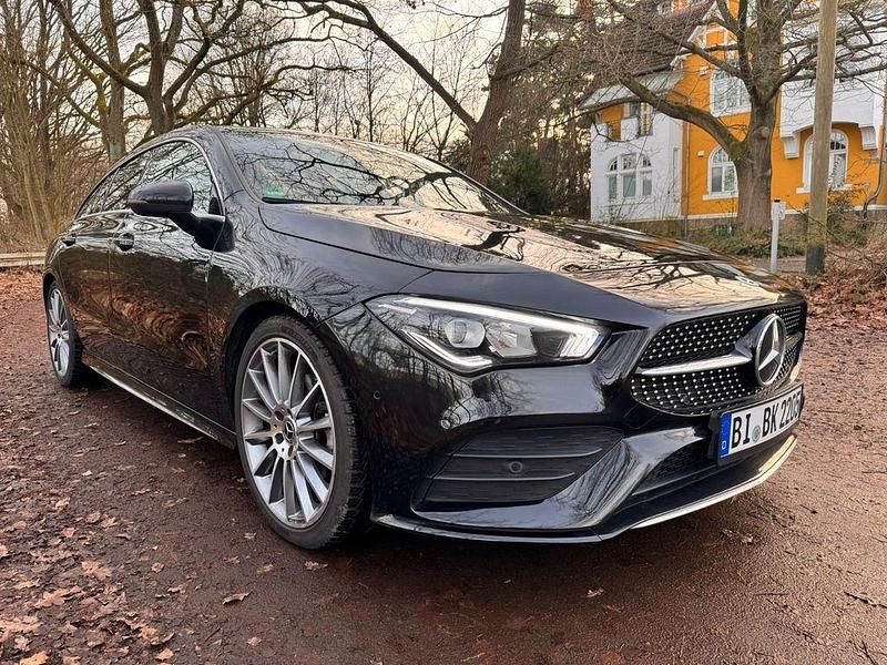 Gebraucht Mercedes CLA200 Shooting Brake AMG line 163 PS (119 kW) 2021 Schwarz Kombi