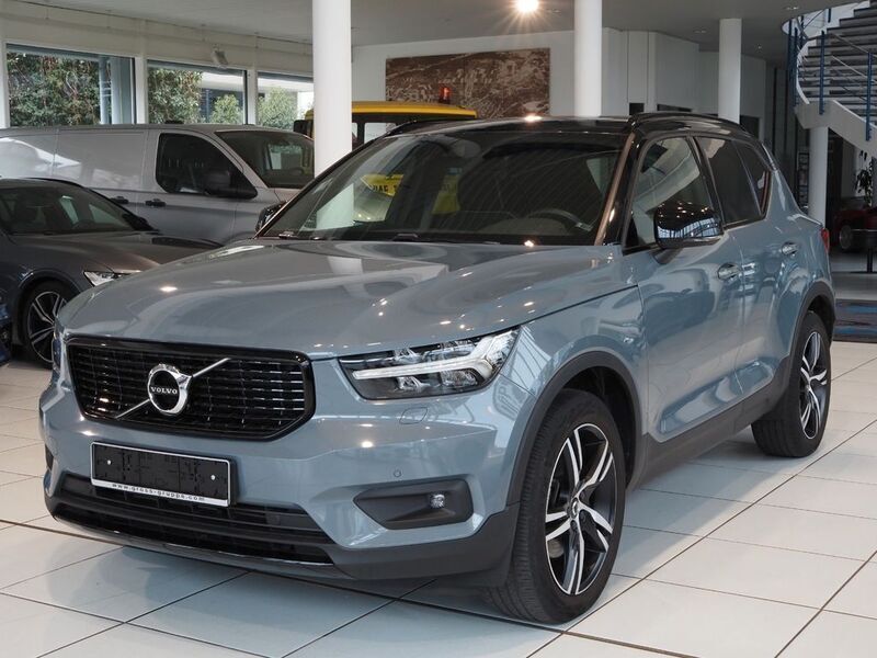 Grau Gebraucht 2020 Volvo XC40 R-Design SUV | 30.950 € (Fairer Preis) - Bild 1/4