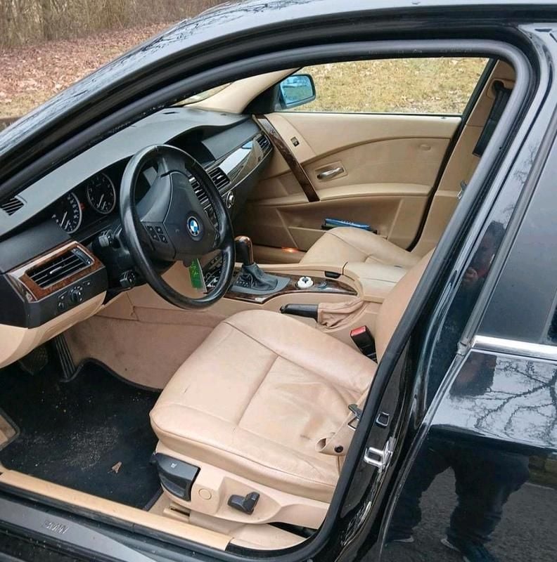Gebraucht BMW 525 218 PS (160 kW) 2005 Schwarz Limousine