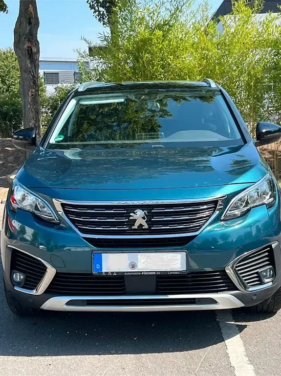 Gebraucht Peugeot 5008 Allure 131 PS (96 kW) 2019 Grün SUV