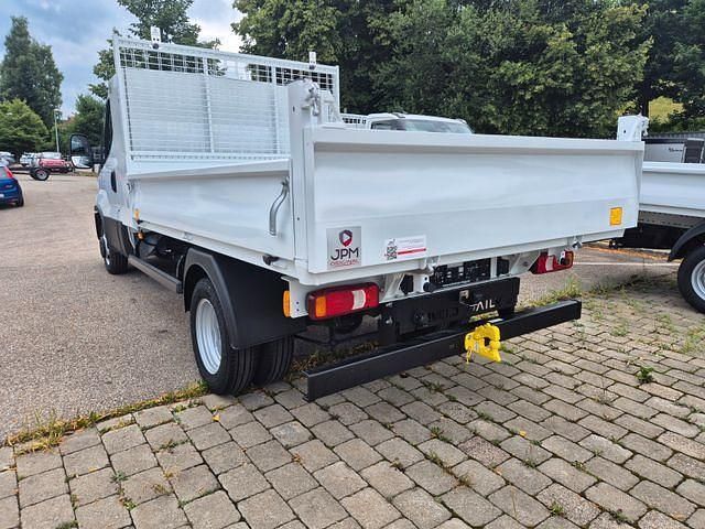 Neu Iveco Daily 175 PS (128 kW) 2025 Weiss Van