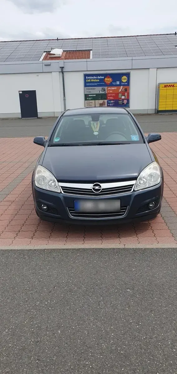 Gebraucht Opel Astra 120 PS (88 kW) 2008 Blau Limousine