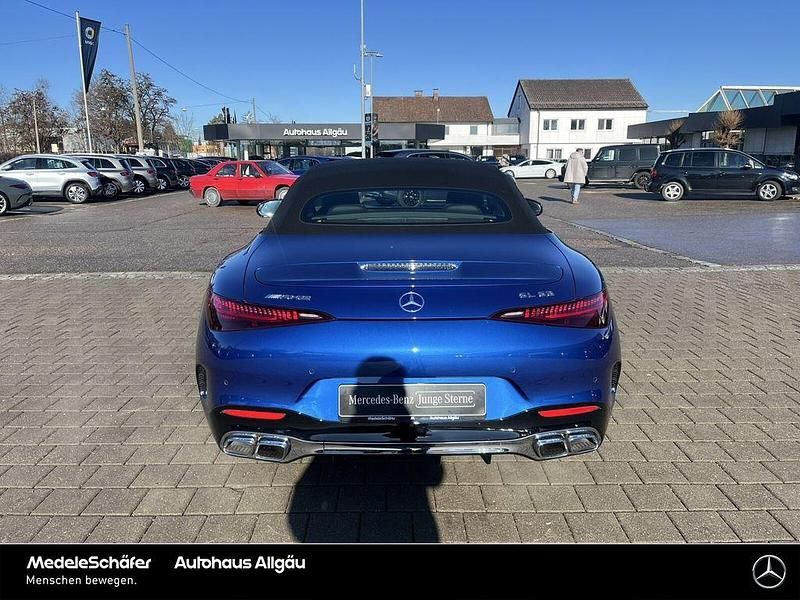 Gebraucht Mercedes SL63 AMG Premium Plus 585 PS (430 kW) 2023 Blau Cabrio