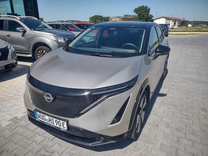 Gebraucht Nissan Ariya Pack 177 kW (242 PS) 2022 Warm silber / black (metallic) SUV