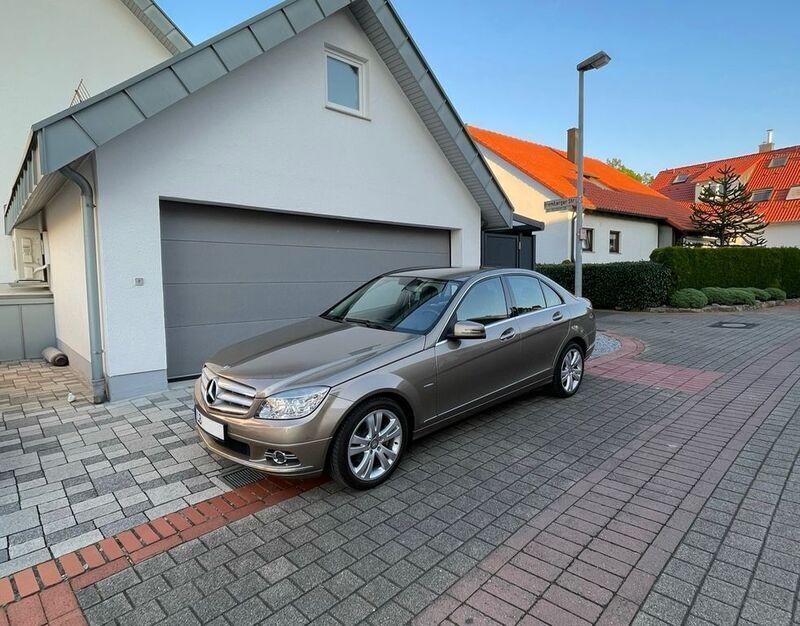 Gebraucht 2009 Mercedes C250 Limousine | 11.200 € (Etwas zu teuer) - Bild 1/4