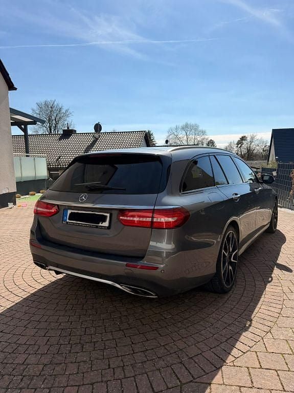 Gebraucht Mercedes E43 AMG AMG 401 PS (294 kW) 2017 Grau Limousine