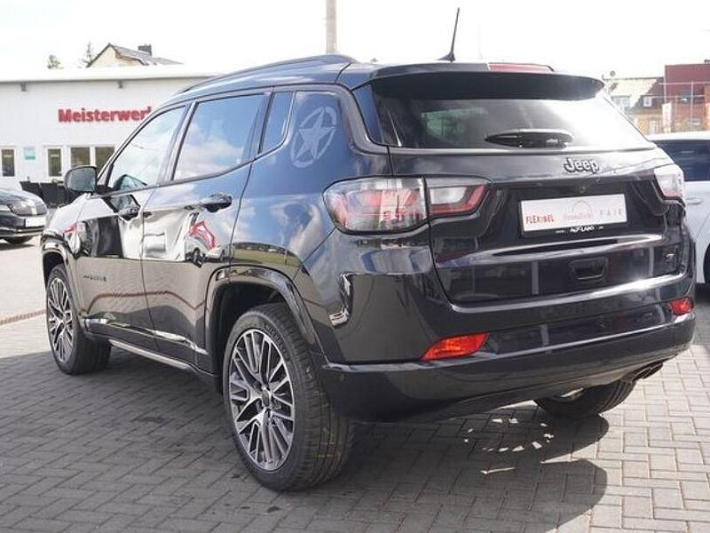 Usado Jeep Compass 150 HP (110 kW) 2021 Preto SUV