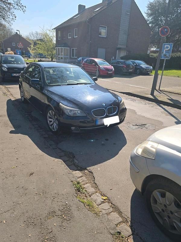 Gebraucht BMW 520 2008 Blau Limousine