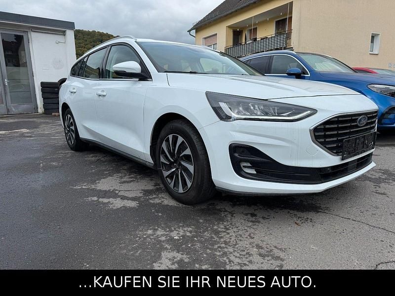 Gebraucht Ford Focus Titanium S 116 PS (85 kW) 2023 Weiß Kombi