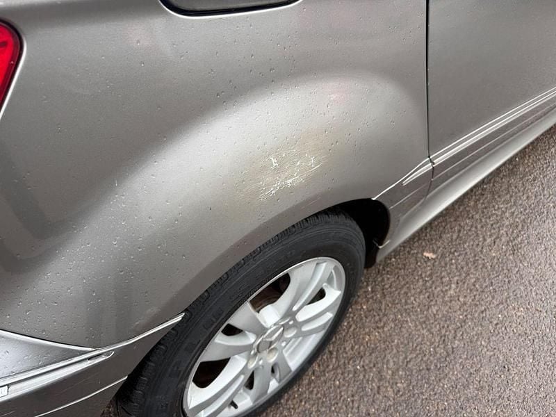 Gebraucht Mercedes B200 140 PS (102 kW) 2005 Kometgrau Van / Kleinbus