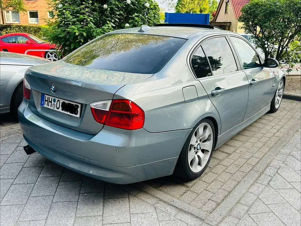 Gebraucht BMW 325 Performance 218 PS (160 kW) 2006 Grau Limousine