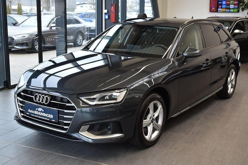 Gebraucht Audi A4 Advanced 163 PS (119 kW) 2021 Grau Kombi