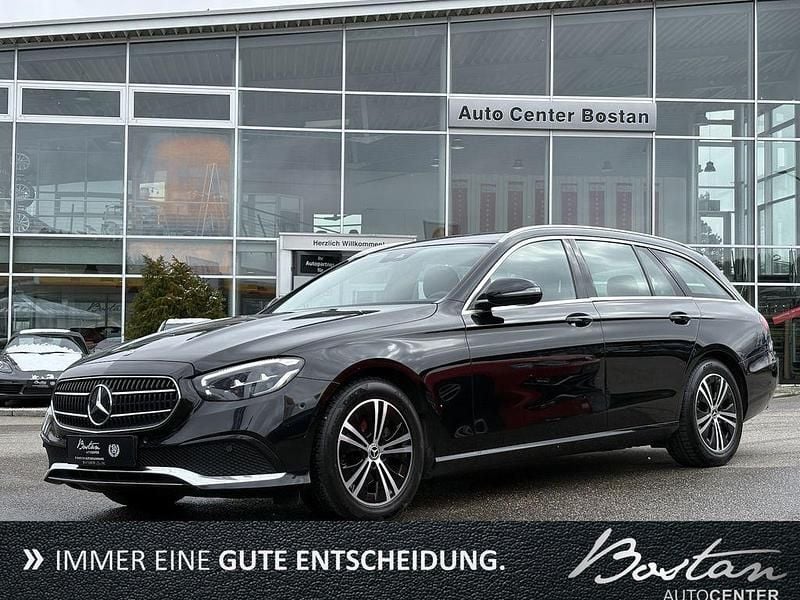 Gebraucht Mercedes E200 160 PS (117 kW) 2023 Schwarz Kombi