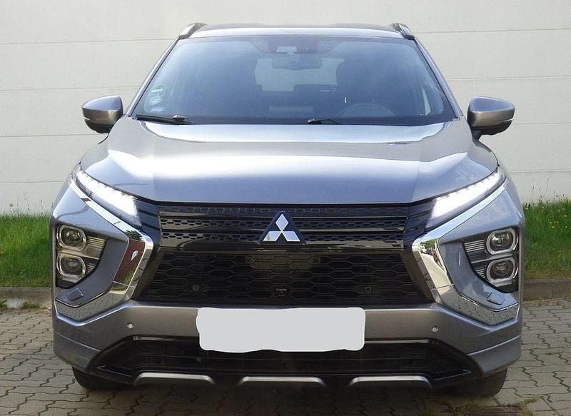 Gebraucht Mitsubishi Eclipse Cross Select 188 PS (138 kW) 2022 Grau SUV
