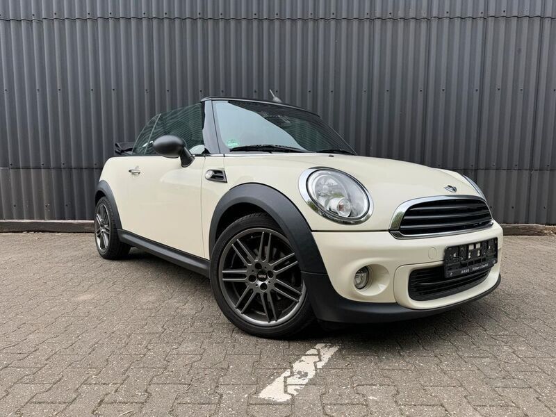 Weiß Gebraucht 2011 Mini One Cabriolet Cabrio | 6.990 € (Fairer Preis) - Bild 1/4