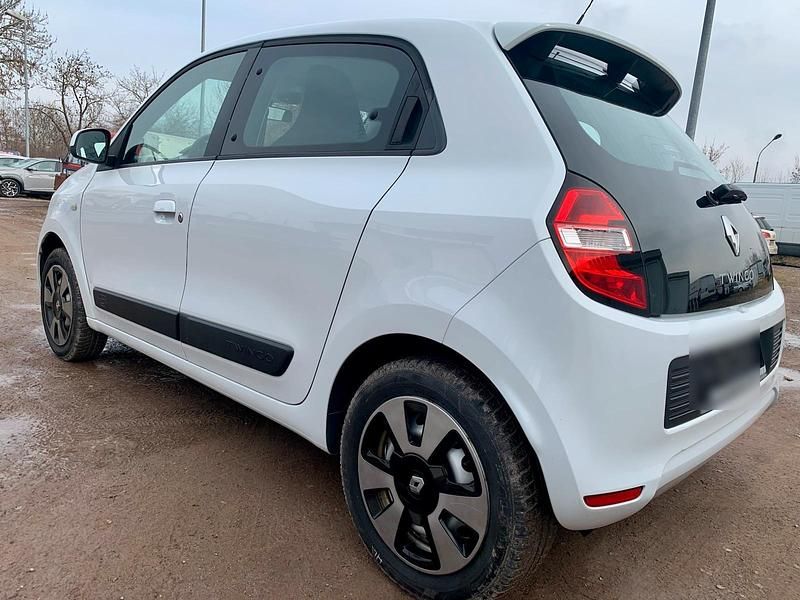 Gebraucht Renault Twingo 70 PS (51 kW) 2016 Weiß Kleinwagen