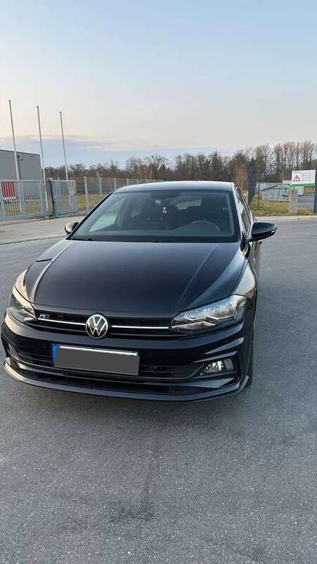 Schwarz Gebraucht 2021 VW Polo Highline Kleinwagen | 15.500 € (Guter Preis) - Bild 1/4