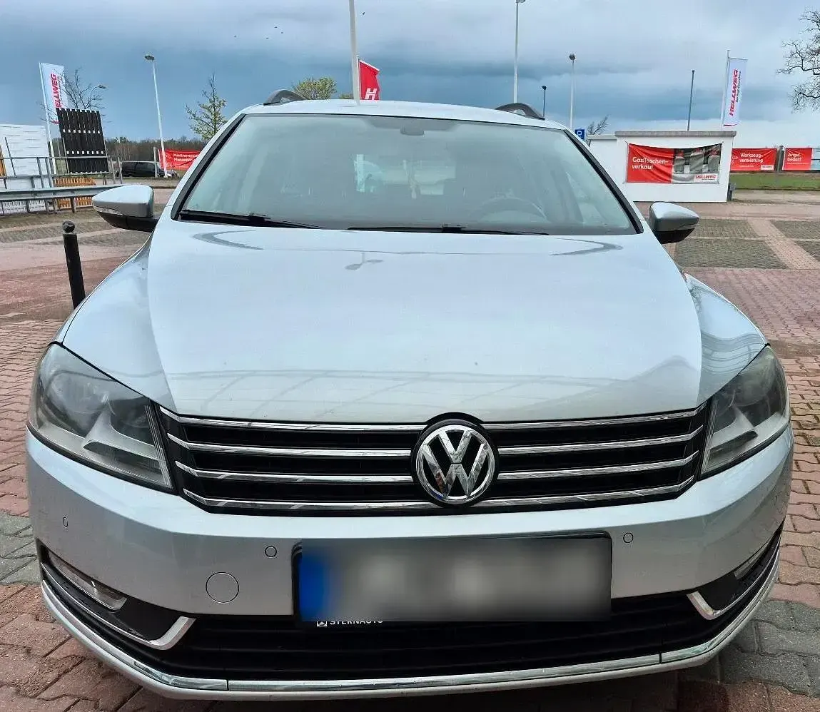 Gebraucht VW Passat 122 PS (89 kW) 2011 Grau Kombi