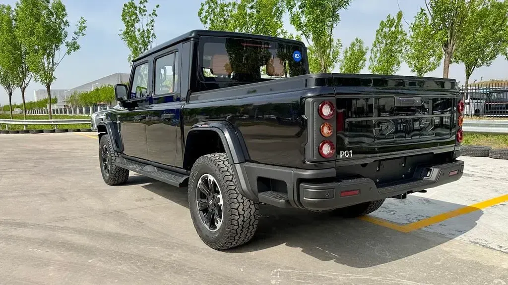 Neu BAW 212 190 PS (139 kW) 2026 Schwarz Pickup