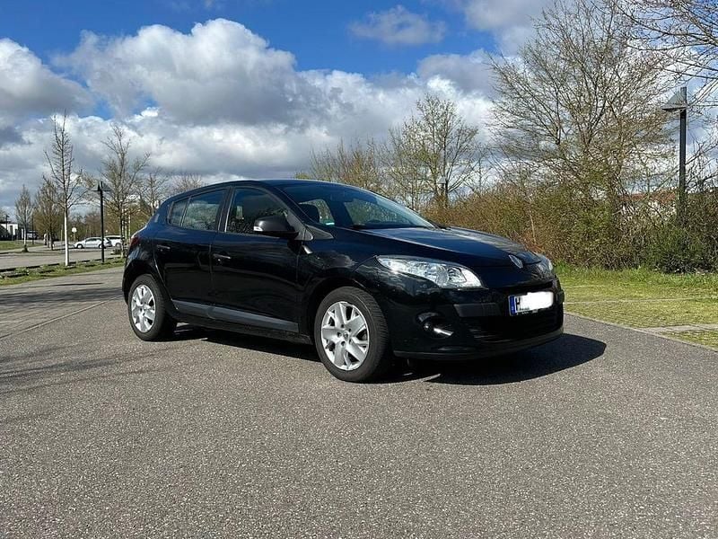 Gebraucht Renault Mégane 101 PS (74 kW) 2012 Schwarz Limousine