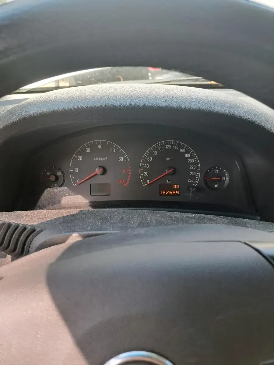 Gebraucht Opel Vectra 147 PS (108 kW) 2003 Grau Limousine