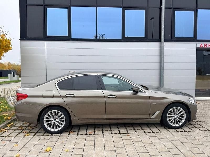 Gebraucht BMW 530 Luxury Line 252 PS (185 kW) 2017 Grau Limousine