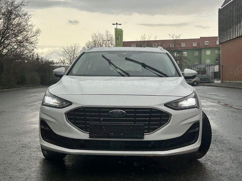 Gebraucht Ford Focus 116 PS (85 kW) 2023 Weiß Limousine