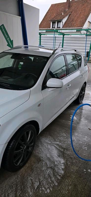 Gebraucht Kia Ceed 116 PS (85 kW) 2012 Weiß Kleinwagen