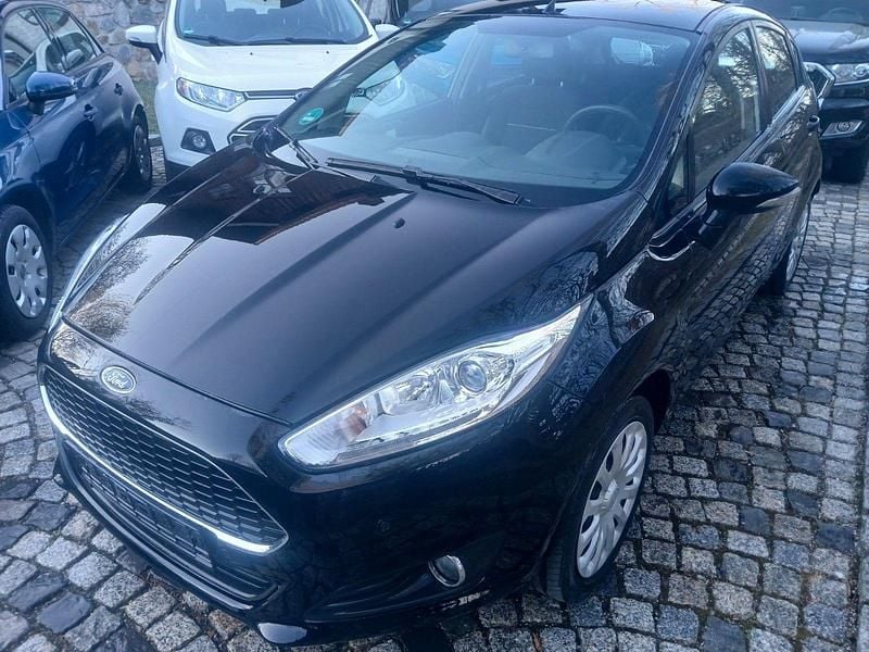 Gebraucht Ford Fiesta SYNC Edition 82 PS (60 kW) 2016 Schwarz Kleinwagen