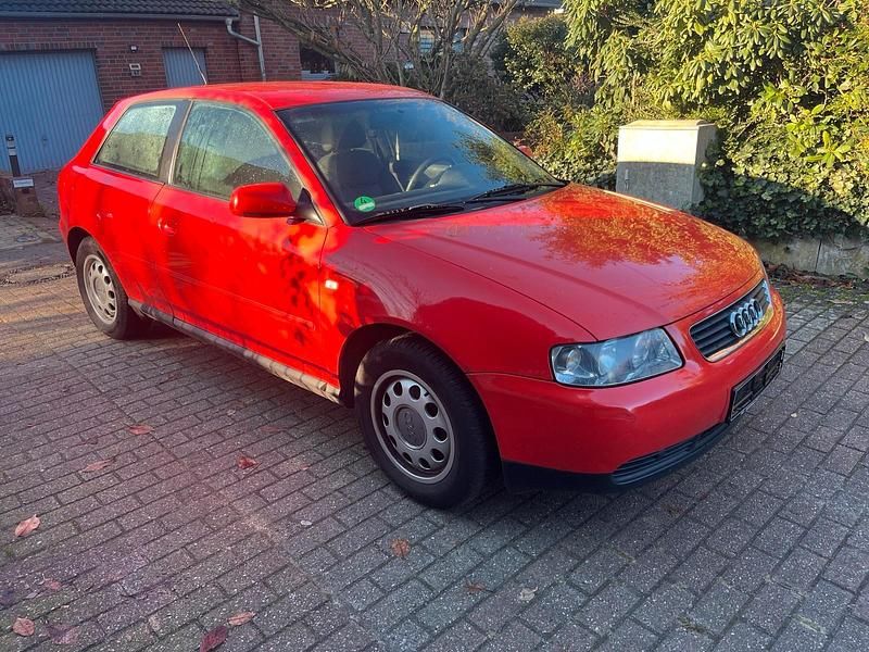 Rot Gebraucht 2002 Audi A3 Kleinwagen | 900 € (Guter Preis) - Bild 1/4