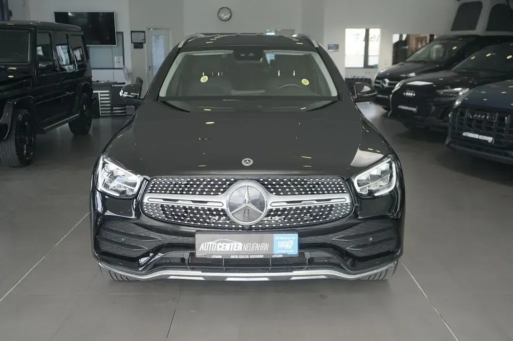 Gebraucht Mercedes GLC300 AMG line Plus 245 PS (180 kW) 2022 Schwarz SUV