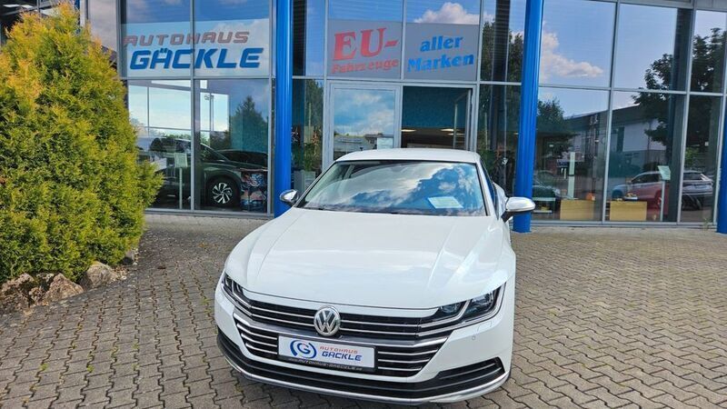 Weiß Gebraucht 2017 VW Arteon Elegance Limousine | 23.990 € (Fairer Preis) - Bild 1/4
