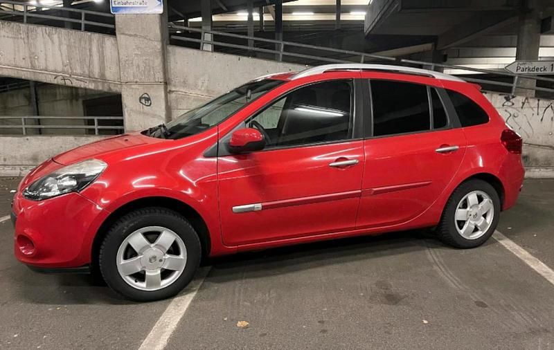 Rot Gebraucht 2010 Renault Clio GrandTour Dynamique Kombi | 2.300 € (Superpreis) - Bild 1/4