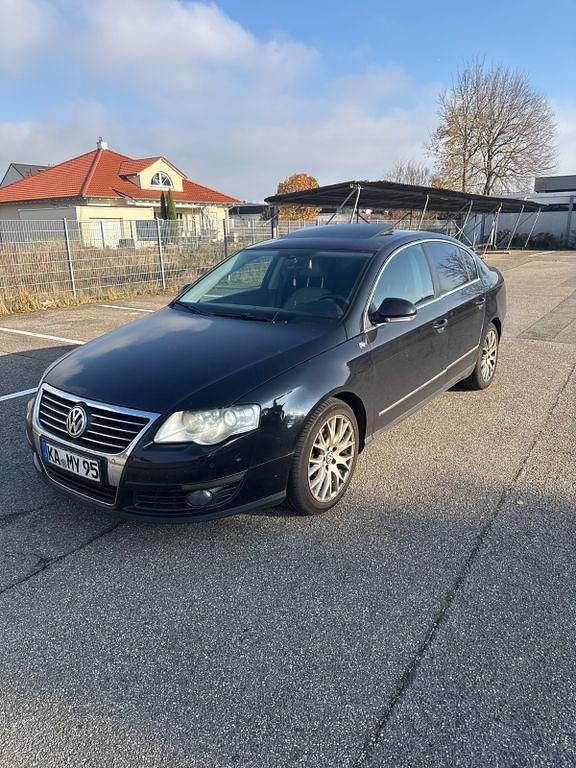 Schwarz Gebraucht 2008 VW Passat R-line Limousine | 5.000 € (Fairer Preis) - Bild 1/4