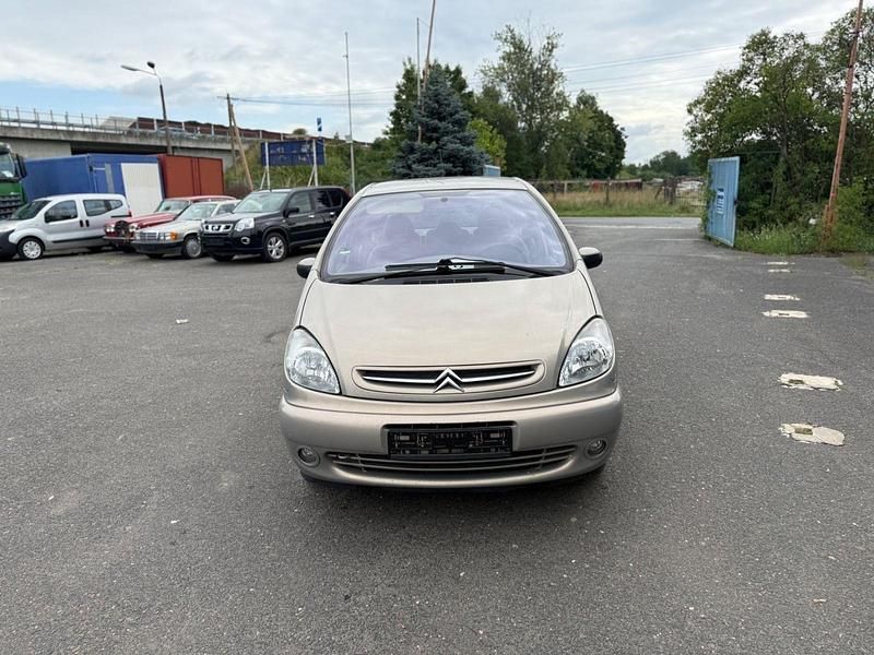 Gold Gebraucht 2002 Citroën Xsara Picasso Exclusive Van / Kleinbus | 590 € (Superpreis) - Bild 1/4