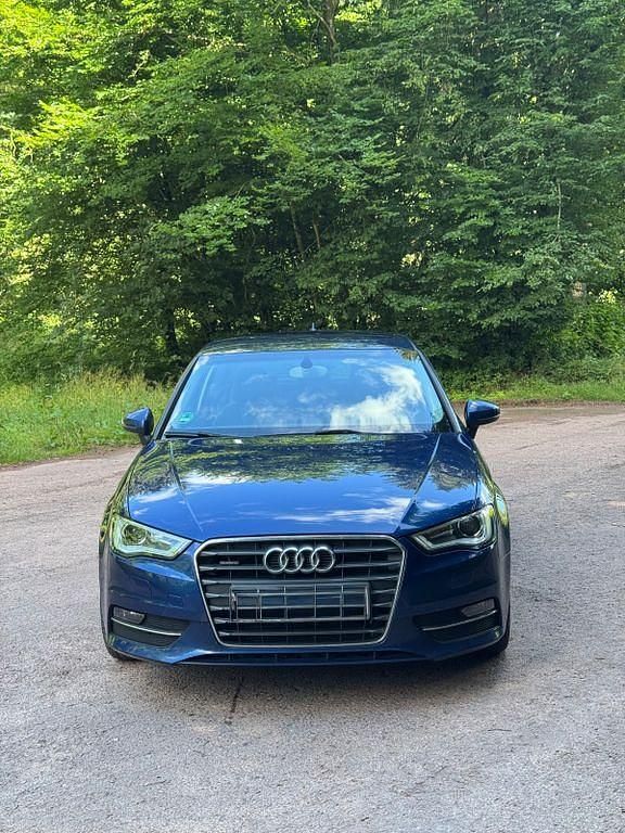 Gebraucht Audi A3 Ambition 179 PS (131 kW) 2014 Blau Limousine